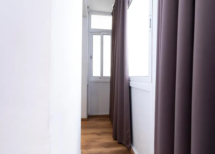 Ab Eixample Miro Park Барселона